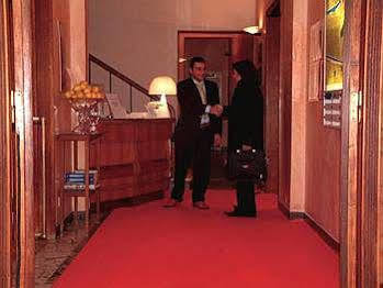 Hotel Moderno Rimini Bagian luar foto